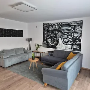  Apartman Toelgyes Apartmanhaz Magyarország